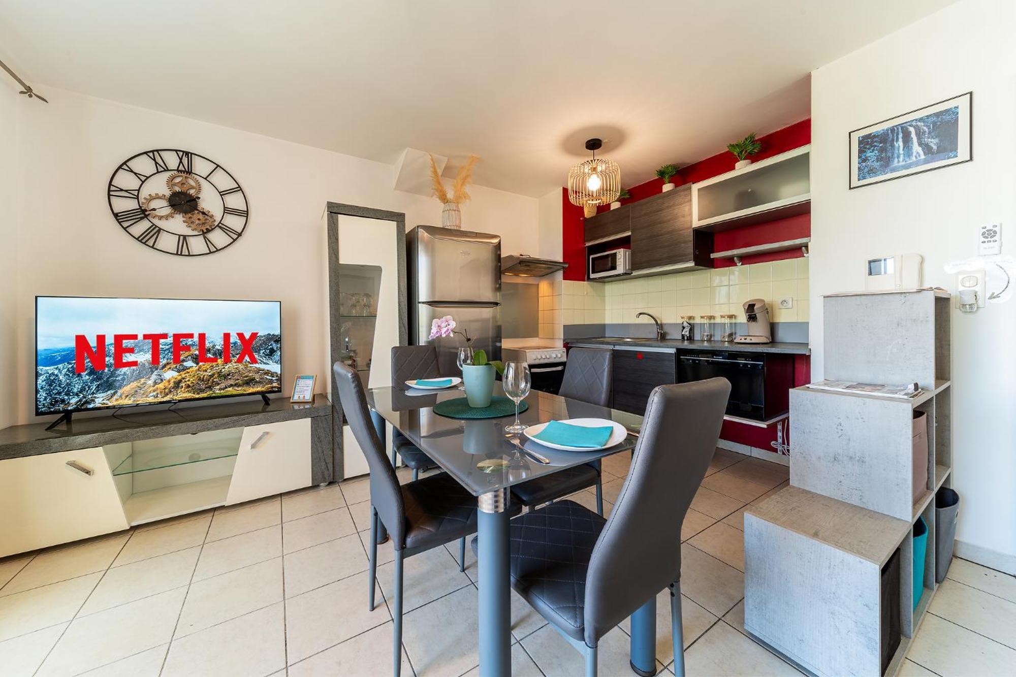Arrivee Autonome - Parking Interieur - Netflix Apartment Saint-Denis Exterior photo